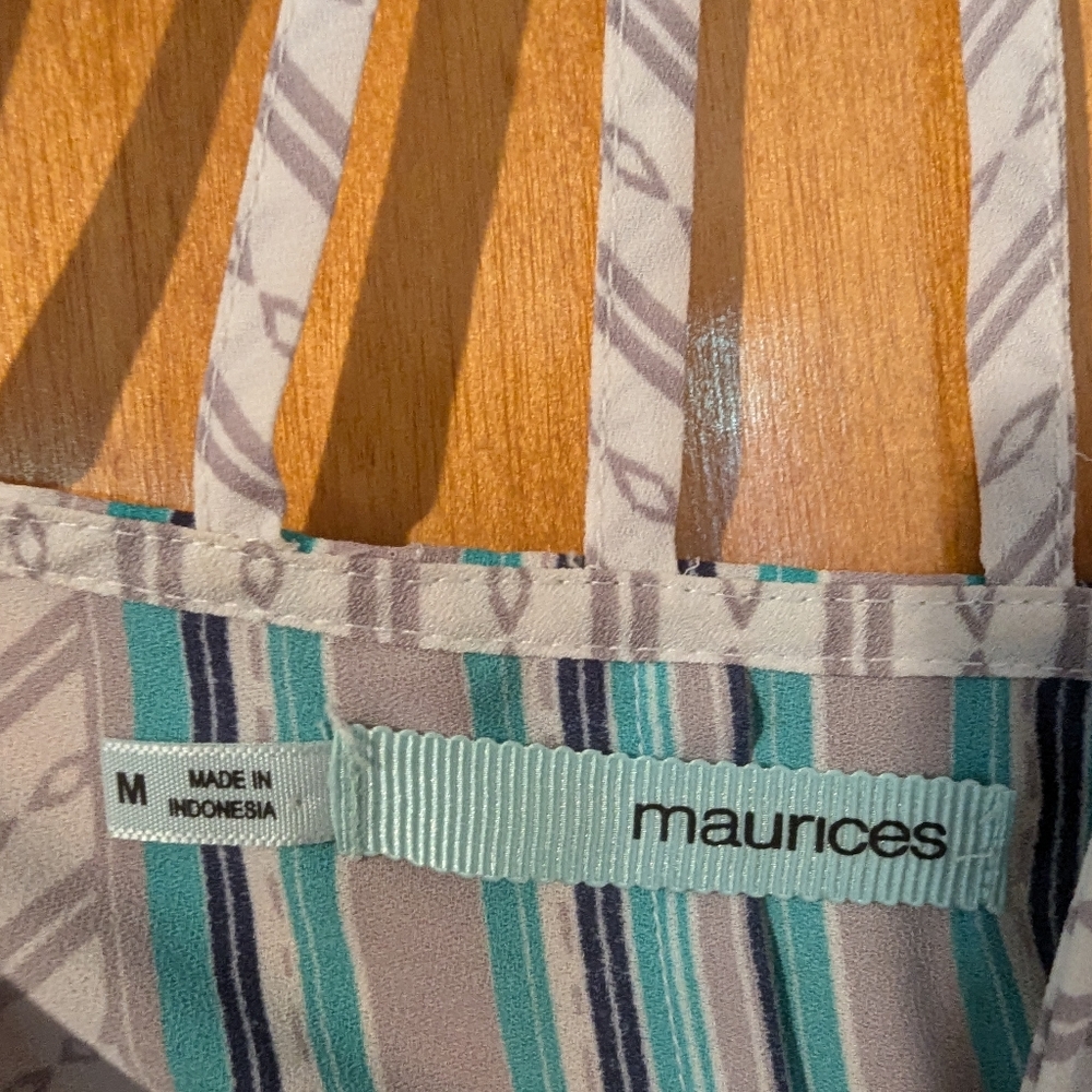 Patterned Top - Picture 3 of 3